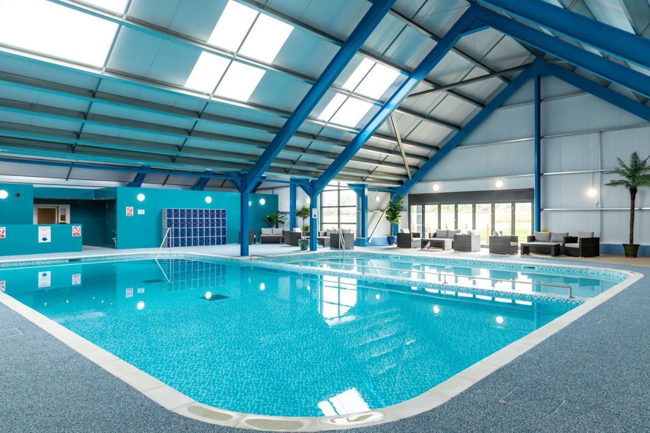 Carlton Meres Holiday Park Rendham Екстериор снимка